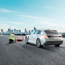 Car applying brakes efficiently due to Hydraulan® premium brake fluids  Car applying brakes efficiently due to Hydraulan® premium brake fluids